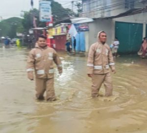 Hujan Deras Picu Banjir di Cirebon Jelang Nataru 2025, Polisi Siaga Penuh